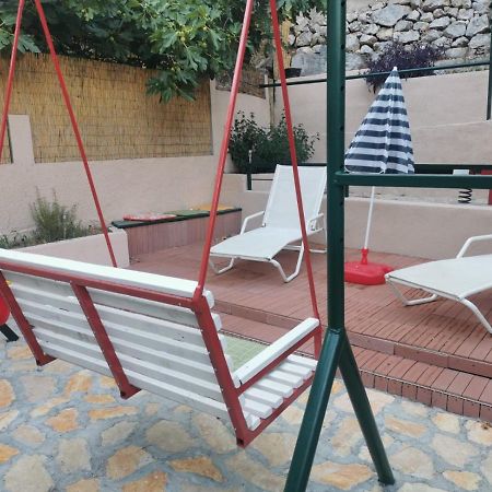 Big And Spacious Apartment In The Heart Of Omiš Екстериор снимка