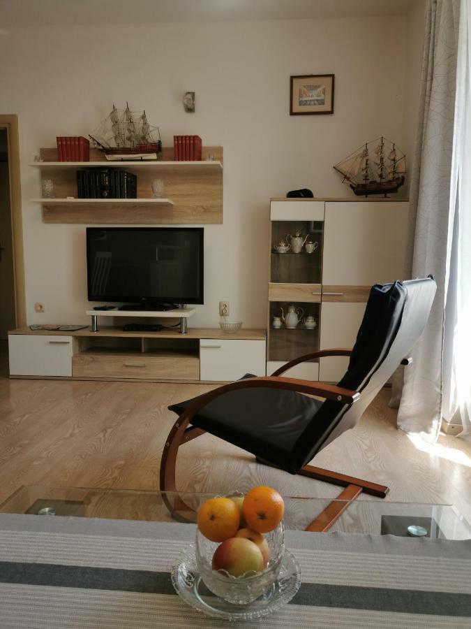 Big And Spacious Apartment In The Heart Of Omiš Екстериор снимка